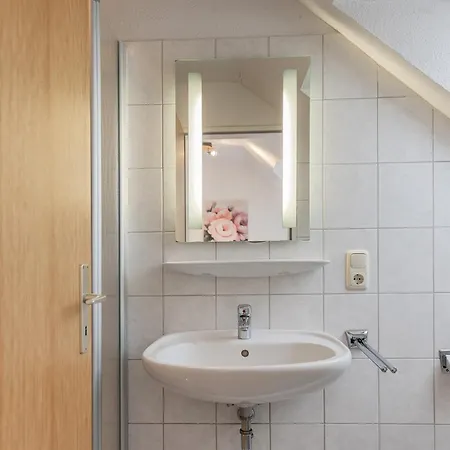 Apartment 50163... *